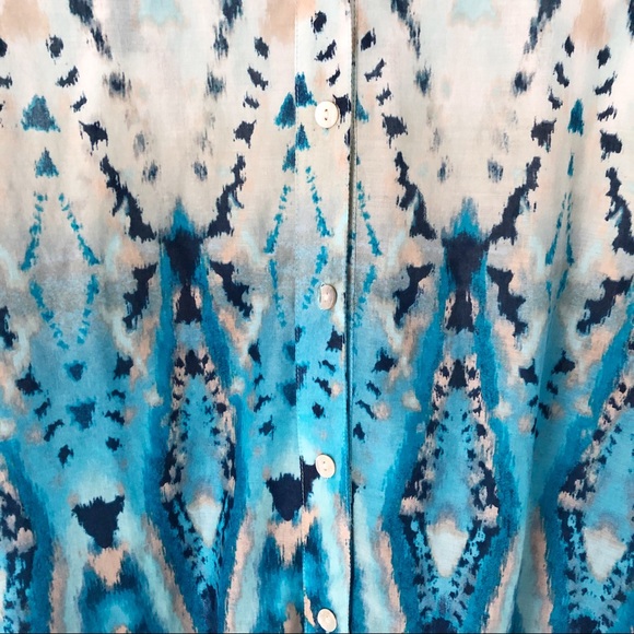 Chico’s Ombré Blue Patterned Top Sz Large. - Picture 5 of 10